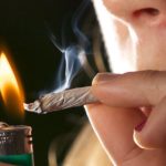 Fumar marihuana en la adolescencia aumenta el riesgo de depresión en adultos