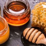 6 Motivos por los que los veganos NO tomamos miel.