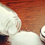 20 Señales de que la sal te está enfermando