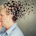 Adultos de 60 o 70 años recuperan la memoria de un veinteañero