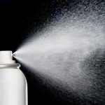 Riesgos del cloretilo, la droga de adolescentes que regresa